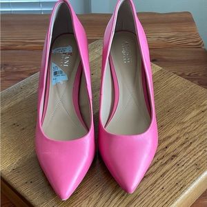 Alfani step and flex pumps